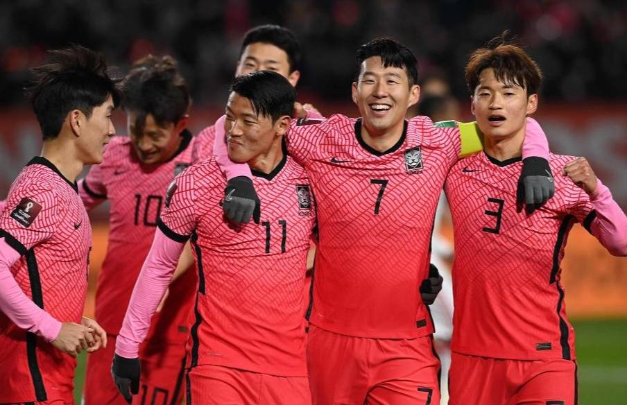 爱游戏官方入口-韩国队翻盘日本队，郑思维关键制胜