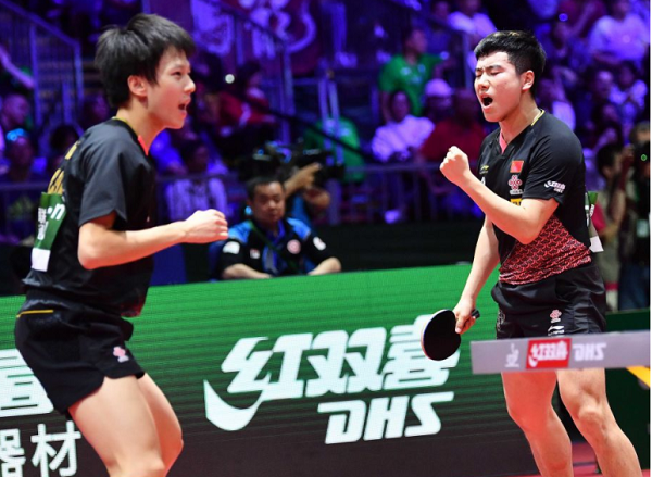 波兰队完胜中国队，梁靖崑点燃赛场