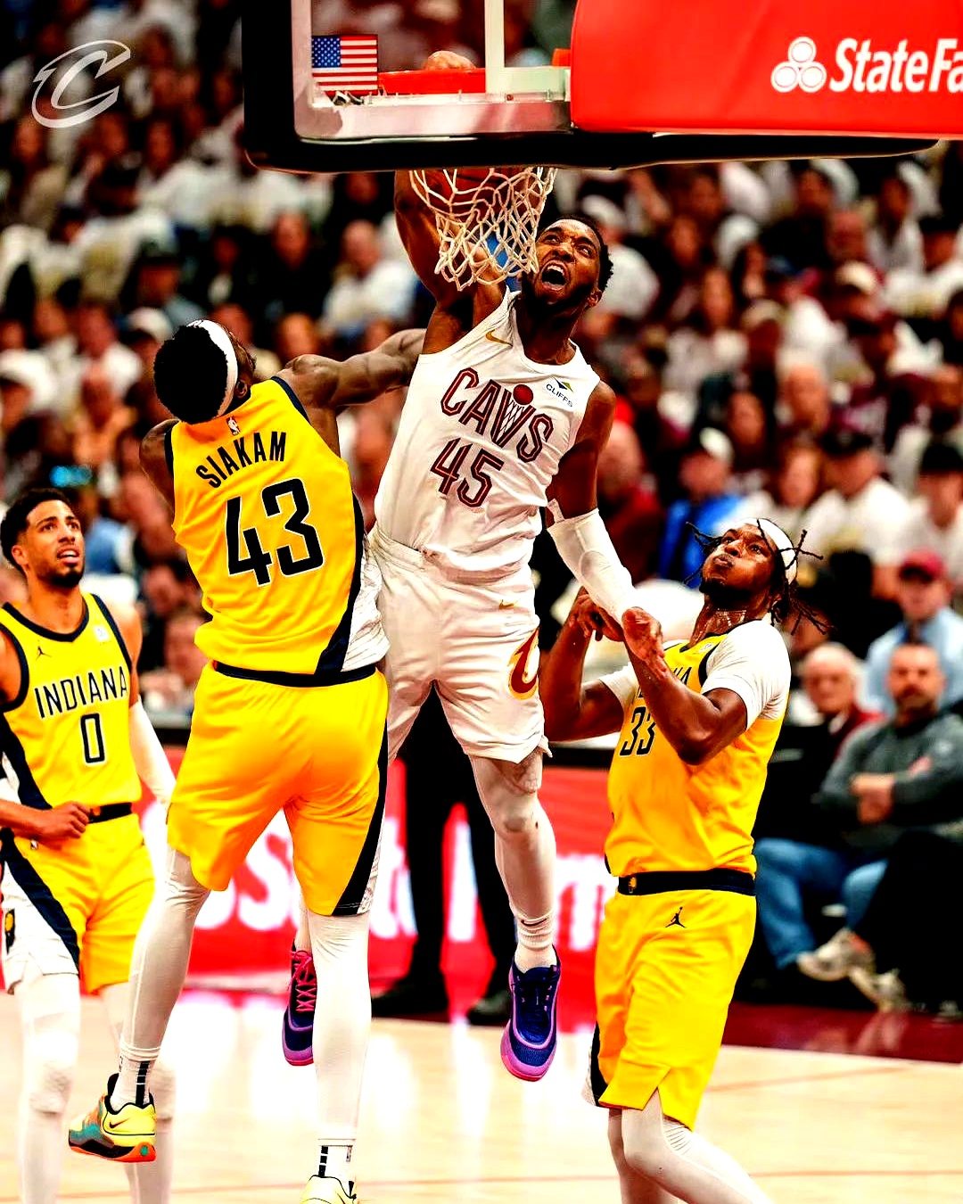 76人鏖战雷霆,米切尔状态火热 76人鏖战雷霆,米切尔状态火热