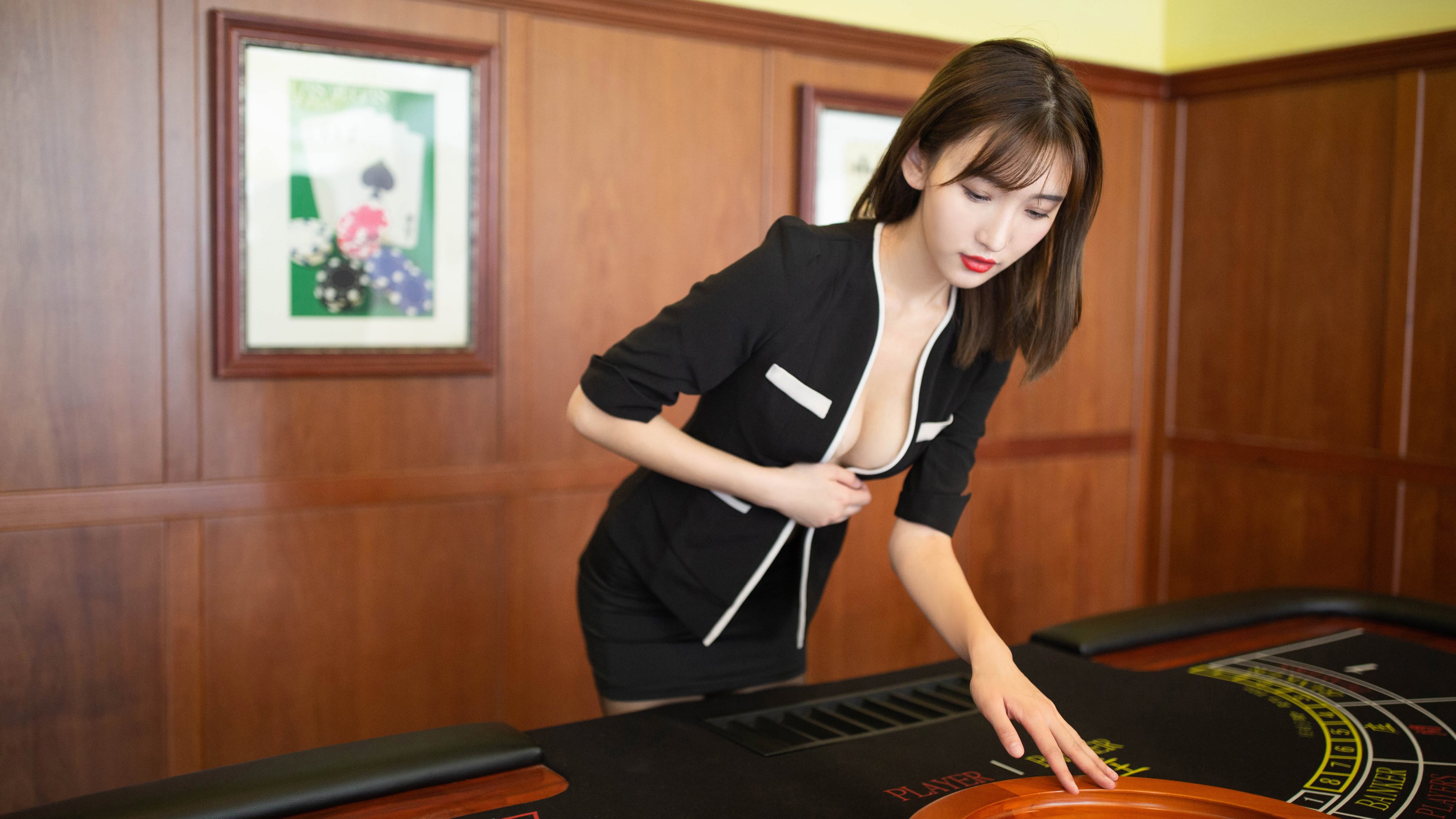 一肩扛起山河重，孤星难破铁锁阵—樊振东血战巴黎记