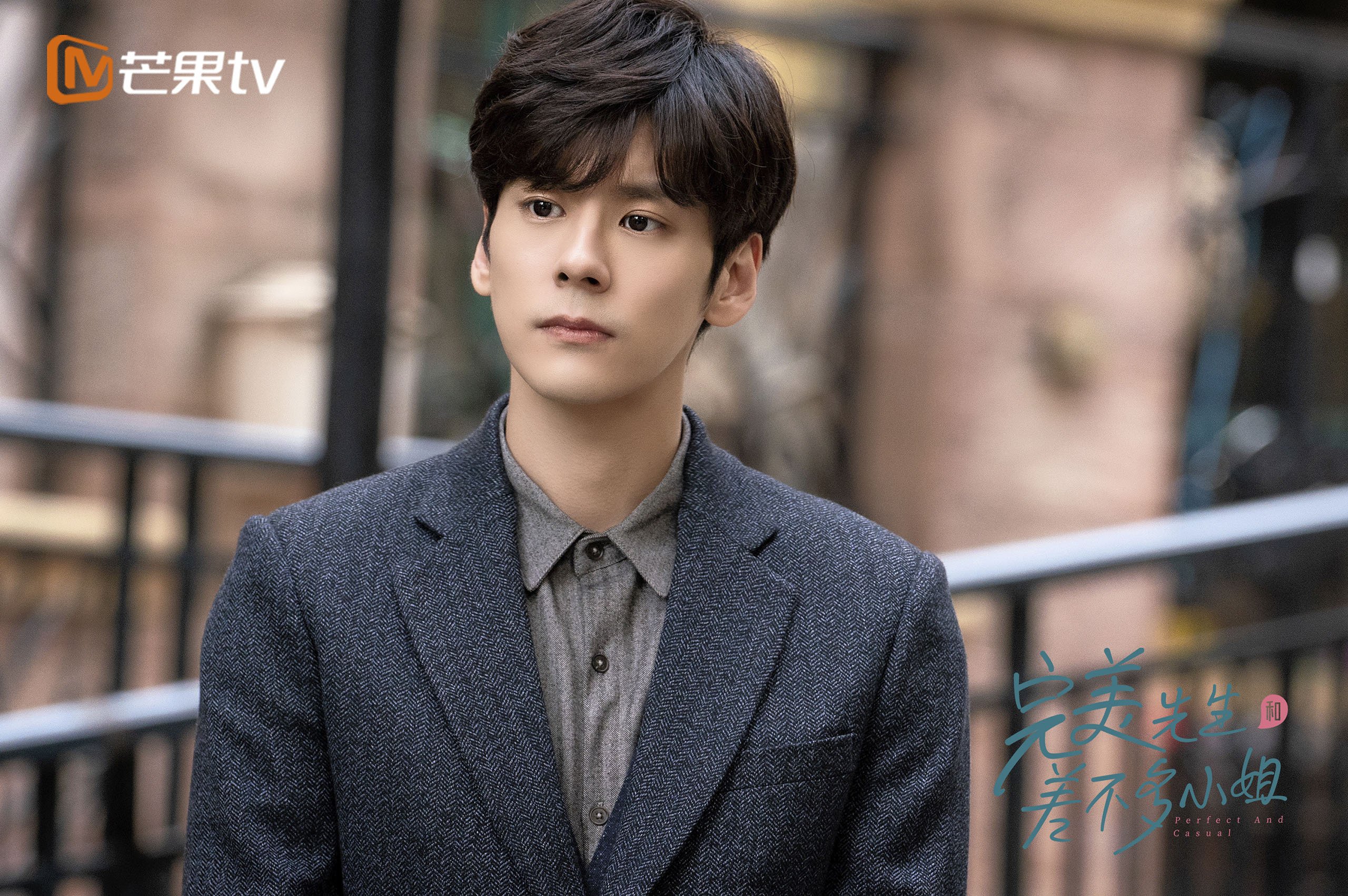 爱游戏娱乐-风与基石，当爱德华兹的呼啸掠过湖人沉稳的殿堂