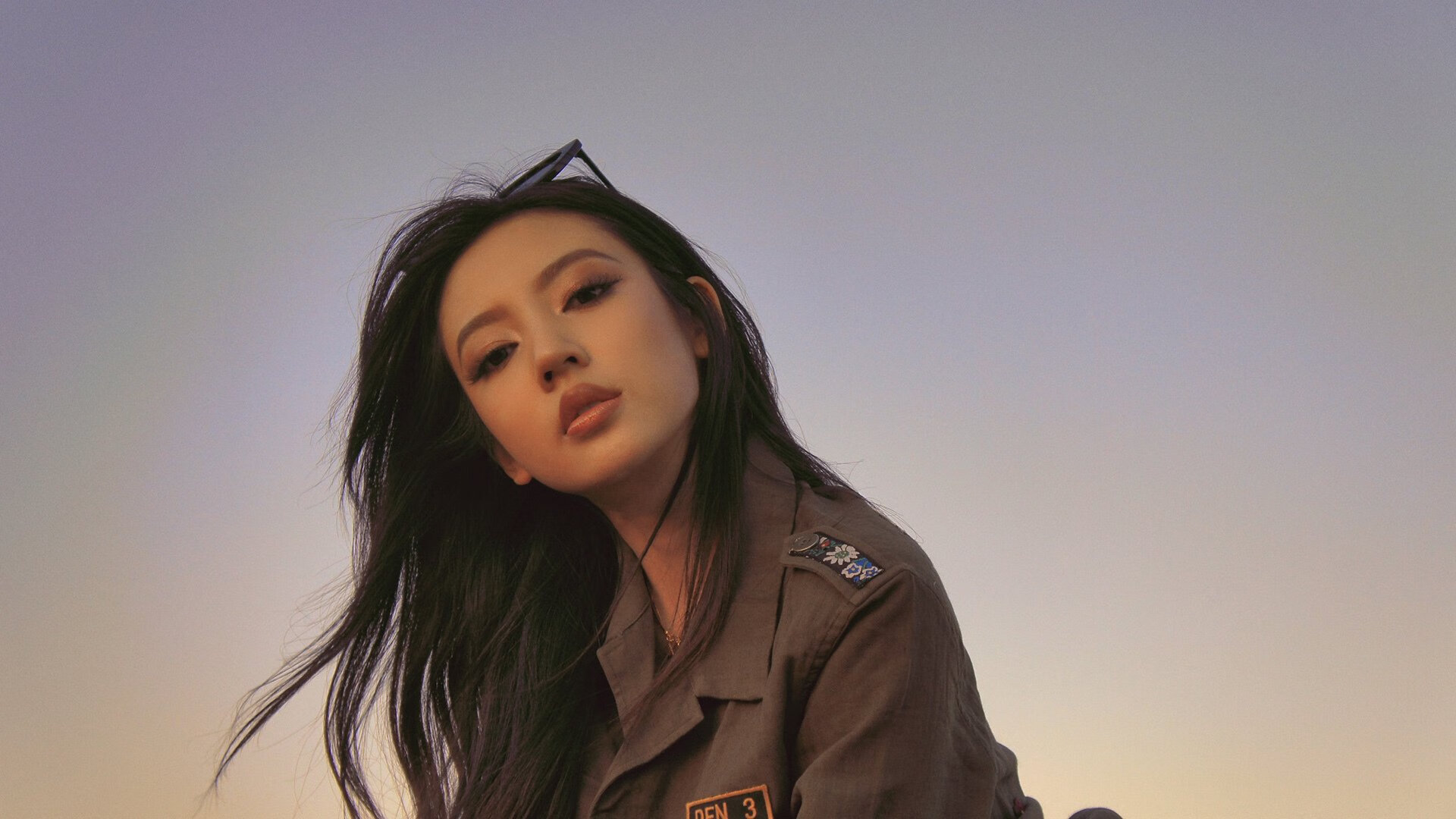 爱游戏官网-平行时空的钥匙，1998年东部决赛G7出现了拉梅洛·鲍尔